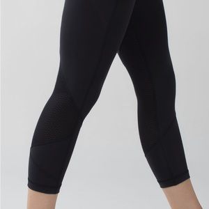 Lululemon Pace Rival Crop Leggings in‎ Black, Size 4